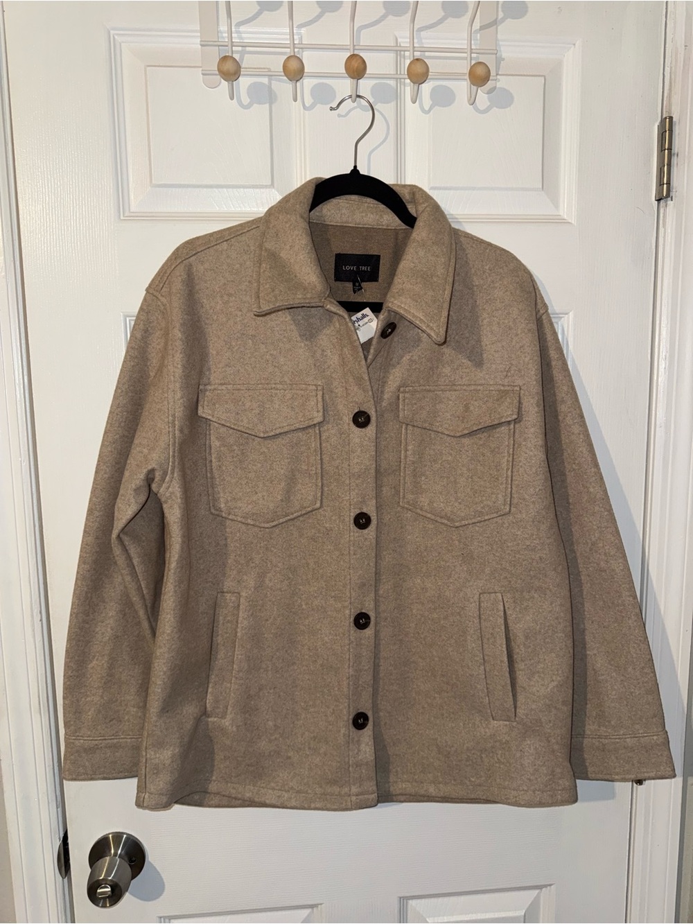 Love Tree Women's Tan Brushed Front Pocket Shacket Button Up Size Medium NWT